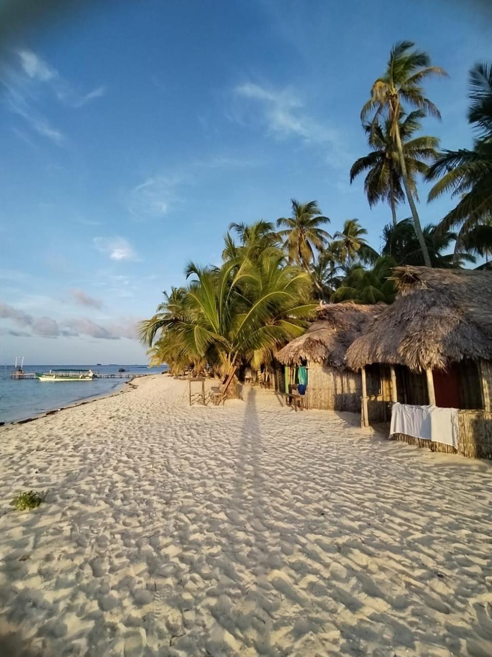 Discovery Gunayar Villa Mamartupo Exterior photo