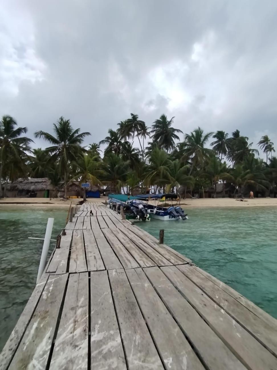 Discovery Gunayar Villa Mamartupo Exterior photo